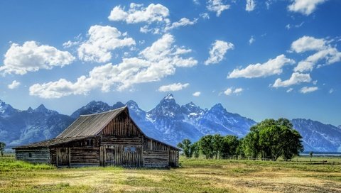 Обои небо, трава, фото, пейзаж, домик, the sky, grass, photo, landscape, house разрешение 2560x1600 Загрузить