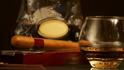 Обои бар, коньяк, сигары, гламур, кубинские сигары, bar, cognac, cigars, glamour, cuban cigars разрешение 3601x2235 Загрузить