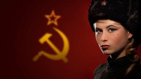 Обои девушка, ссср, флаг, ушанка, girl, ussr, flag, hat разрешение 1920x1200 Загрузить