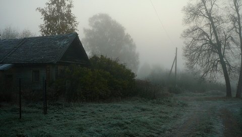 Обои туман, деревня, дом, fog, village, house разрешение 2560x1920 Загрузить