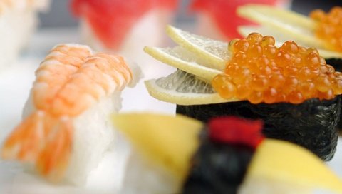 Обои еда, лимон, вкусно, икра, рис, суши, креветка, food, lemon, delicious, caviar, figure, sushi, shrimp разрешение 1920x1200 Загрузить