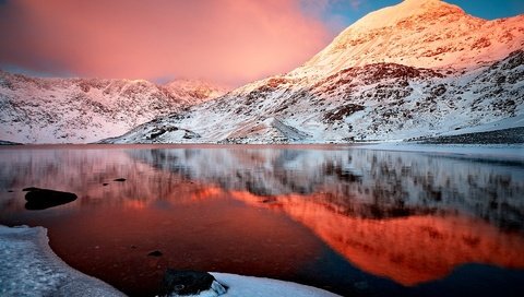 Обои небо, облака, озеро, горы, снег, природа, отражение, гора, the sky, clouds, lake, mountains, snow, nature, reflection, mountain разрешение 1920x1200 Загрузить