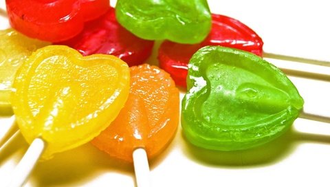 Обои разноцветные, конфеты, форма, сердце, сладкое, леденцы, леденцы на палочке, colorful, candy, form, heart, sweet, lollipops разрешение 1920x1200 Загрузить
