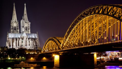 Обои ночь, собор, мост, night, cathedral, bridge разрешение 2560x1600 Загрузить
