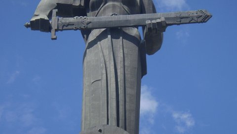 Обои статуя, армения, ереван, statue, armenia, yerevan разрешение 2304x3072 Загрузить