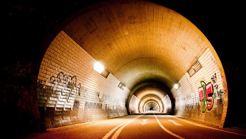 Обои дорога, туннель, граффити, освещение, road, the tunnel, graffiti, lighting разрешение 2560x1600 Загрузить