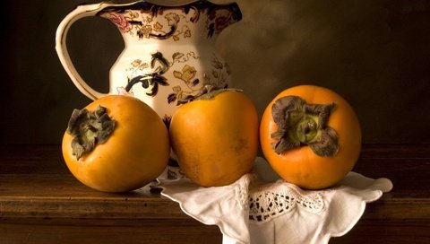 Обои фрукты, стол, салфетка, кувшин, натюрморт, хурма, fruit, table, napkin, pitcher, still life, persimmon разрешение 2000x1280 Загрузить