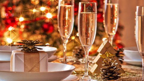 Обои новый год, зима, блеск, бокалы, шампанское, new year, winter, shine, glasses, champagne разрешение 2800x1977 Загрузить