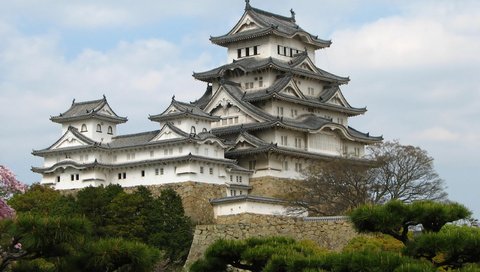 Обои япония, замок химэдзи, замок белой цапли, japan, himeji castle, castle of the white heron разрешение 2560x1600 Загрузить