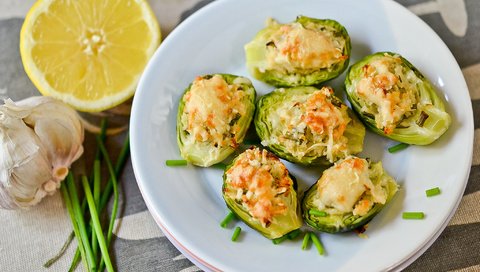 Обои лимон, капуста, чеснок, брюссельская капуста, lemon, cabbage, garlic, brussels sprouts разрешение 2048x1365 Загрузить