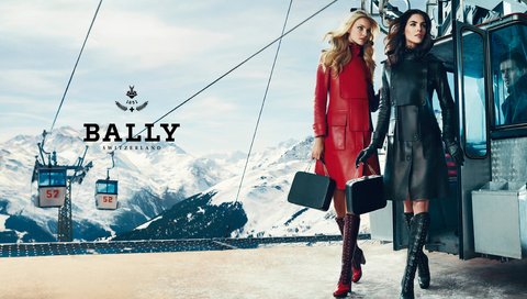 Обои блондинка, bally, брюнетка, девушки, модели, мода, горнолыжный курорт, хилари рода, caroline trentini, кэролайн трентини, blonde, brunette, girls, model, fashion, ski resort, hilary rhoda разрешение 4866x3248 Загрузить