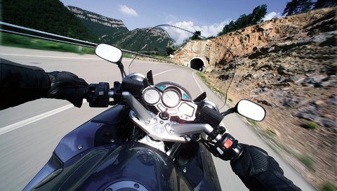 Обои гора, скорость, байк, мото, руль, тоннель., mountain, speed, bike, moto, the wheel, tunnel. разрешение 1920x1200 Загрузить