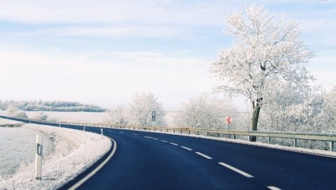 Обои снег, зима, гора, автодорога,     дерево, snow, winter, mountain, road, tree разрешение 1920x1200 Загрузить