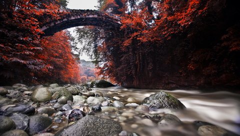 Обои река, природа, камни, мост, осень, river, nature, stones, bridge, autumn разрешение 2048x1365 Загрузить