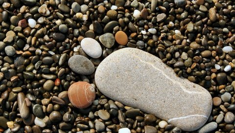 Обои камни, галька, нога, след, ступня, stones, pebbles, leg, trail, foot разрешение 2560x1600 Загрузить