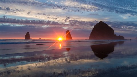 Обои скалы, pacific ocean, орегон, тихий океан, cannon beach, haystack rock, rocks, oregon, the pacific ocean разрешение 1920x1200 Загрузить