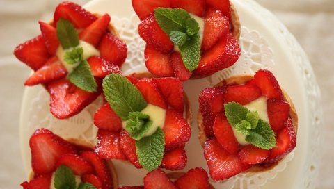 Обои крем для торта, клубника, сладкое, десерт, тарталетки, cream cake, strawberry, sweet, dessert, tartlets разрешение 1920x1280 Загрузить