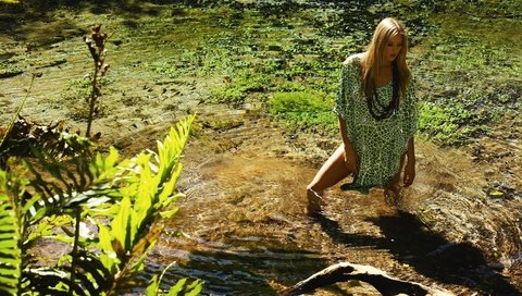 Обои вода, озеро, природа, девушка, блондинка, позирует, water, lake, nature, girl, blonde, posing разрешение 2996x1997 Загрузить