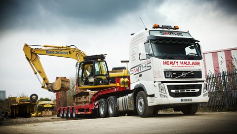 Обои грузовик, экскаватор, вольво, тягач, низкорамный тралл, 540, fh13, truck, excavator, volvo, tractor, low thrall разрешение 1920x1200 Загрузить