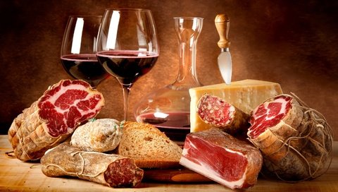 Обои сыр, вино, мясо, красное, колбаса, салями, копчености, cheese, wine, meat, red, sausage, salami, smoked разрешение 2880x1799 Загрузить