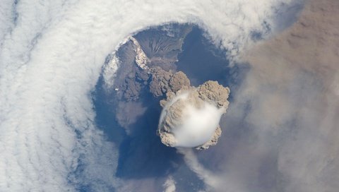 Обои космос, фото, вид, красивый, вулкан, space, photo, view, beautiful, the volcano разрешение 4288x2840 Загрузить