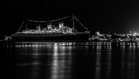 Обои вечер, порт, лайнер, queen mary 2, круизный, the evening, port, liner, cruise разрешение 1920x1080 Загрузить