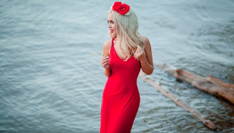 Обои девушка, платье, поза, блондинка, тело, красное, girl, dress, pose, blonde, body, red разрешение 2560x1707 Загрузить