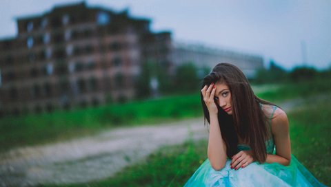 Обои девушка, фон, платье, портрет, взгляд, боке, girl, background, dress, portrait, look, bokeh разрешение 2000x1333 Загрузить