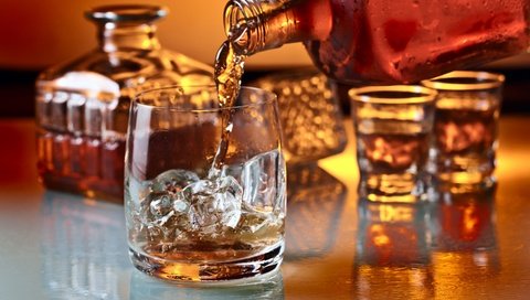 Обои стаканы, стакан, бокалы, алкогольные напитки, alcoholic drinks, cтекло, glasses, glass, alcoholic beverages разрешение 2880x1920 Загрузить