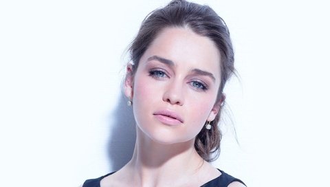 Обои актриса, игра престолов, эмилия кларк, кхалиси, actress, game of thrones, emilia clarke, khaleesi разрешение 2560x1600 Загрузить