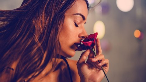 Обои девушка, цветок, профиль, girl, flower, profile разрешение 4812x2707 Загрузить