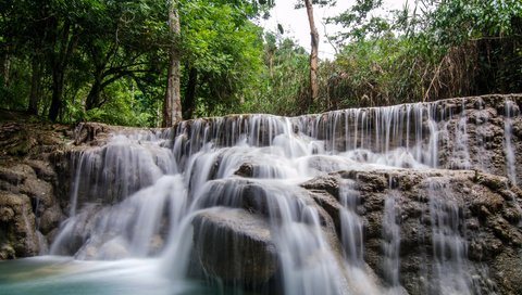 Обои деревья, камни, лес, ручей, водопад, тропики, лаос, kuang si falls, trees, stones, forest, stream, waterfall, tropics, laos разрешение 3000x2000 Загрузить