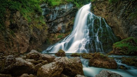 Обои вода, камни, водопад, поток, мох, water, stones, waterfall, stream, moss разрешение 2048x1280 Загрузить