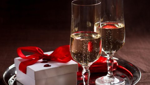 Обои романтика, подарок, коробка, шампанское, бант, romance, gift, box, champagne, bow разрешение 3000x2247 Загрузить