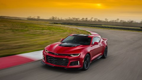 Обои дорога, красный, шевроле, камаро, zl1, road, red, chevrolet, camaro разрешение 3000x1996 Загрузить