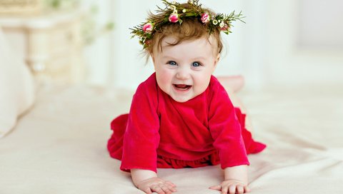 Обои платье, улыбка, девочка, ребенок, венок, малышка, dress, smile, girl, child, wreath, baby разрешение 4500x3000 Загрузить