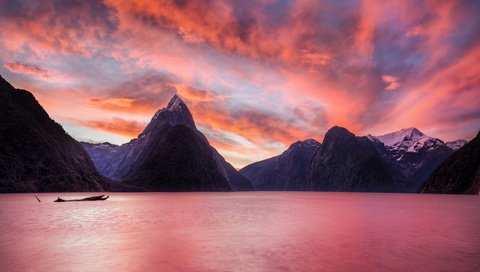 Обои небо, облака, озеро, горы, закат, новая зеландия, милфорд саунд, sunset in milford sound, trey ratcliff, the sky, clouds, lake, mountains, sunset, new zealand, milford sound разрешение 1920x1129 Загрузить