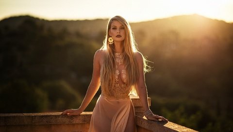 Обои девушка, фото, поза, модель, позирует, miki macovei, anna scheiber, girl, photo, pose, model, posing, miki macovei come with разрешение 2560x1600 Загрузить