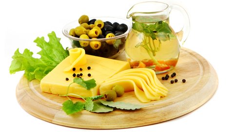 Обои зелень, сыр, чай, оливки, брынза, кувшинчик, greens, cheese, tea, olives, jug разрешение 6500x4600 Загрузить