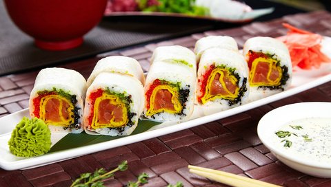 Обои соус, начинка, суши, роллы, васаби, sauce, filling, sushi, rolls, wasabi разрешение 2043x1171 Загрузить