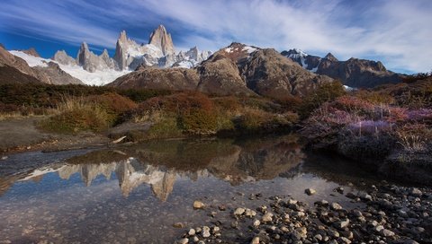 Обои вода, горы, скалы, камни, отражение, утро, патагония, water, mountains, rocks, stones, reflection, morning, patagonia разрешение 2000x1372 Загрузить