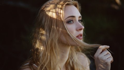 Обои девушка, блондинка, взгляд, профиль, волосы, лицо, girl, blonde, look, profile, hair, face разрешение 2048x1365 Загрузить