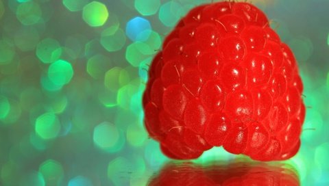 Обои отражение, малина, ягода, еда, блики, reflection, raspberry, berry, food, glare разрешение 2048x1296 Загрузить