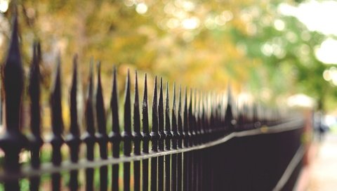 Обои забор, ограда, боке, the fence, fence, bokeh разрешение 2048x1360 Загрузить