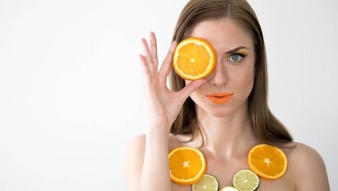 Обои девушка, апельсины, модель, волосы, губы, лицо, лайм, girl, oranges, model, hair, lips, face, lime разрешение 4869x3246 Загрузить