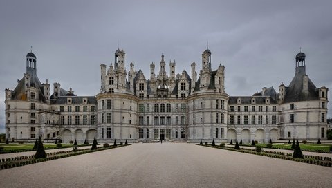 Обои архитектура, франция, замок шамбор, долина луары, architecture, france, chambord castle, the loire valley разрешение 2097x1233 Загрузить