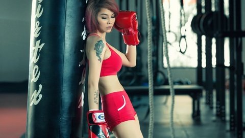 Обои девушка, тату, азиатка, перчатки, боксер, тренировка, girl, tattoo, asian, gloves, boxer, training разрешение 1920x1080 Загрузить