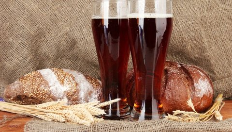 Обои напиток, хлеб, колоски, стаканы, квас, мешковина, drink, bread, spikelets, glasses, brew, burlap разрешение 1920x1280 Загрузить