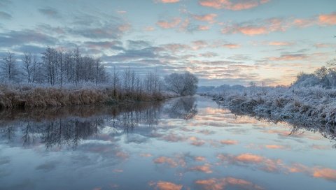 Обои небо, иней, облака, деревья, озеро, природа, лес, зима, пейзаж, the sky, frost, clouds, trees, lake, nature, forest, winter, landscape разрешение 1920x1200 Загрузить