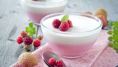 Обои малина, ягоды, сладкое, десерт, панна-кота, панна котта, личи, raspberry, berries, sweet, dessert, panna cotta, lychee разрешение 2560x1600 Загрузить